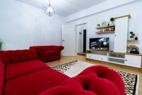 Lighthouse Central Apt with unique views of the Fortress, Free Parking, 5 min from the Old Town